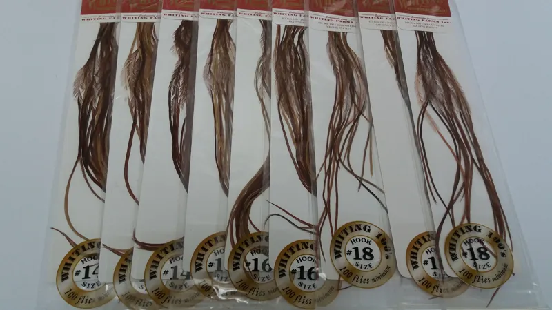 Whiting 100 Saddle Hackle Pack in Brown-2